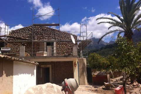 mallorca renovations, project management, project planning, on site supervision, planning permission, structural surveys, survey, landscaping, garden design, interior design, soller, services, projects, about, ronald wit, port soller, fornalutx, villa, estate, apartment, piso, townhouse, country house, art noveau, tiles